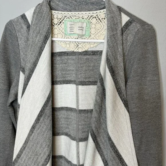 Anthropologie Saturday Sunday Cardigan Medium Gray Grey Fringe Striped - Picture 4 of 7